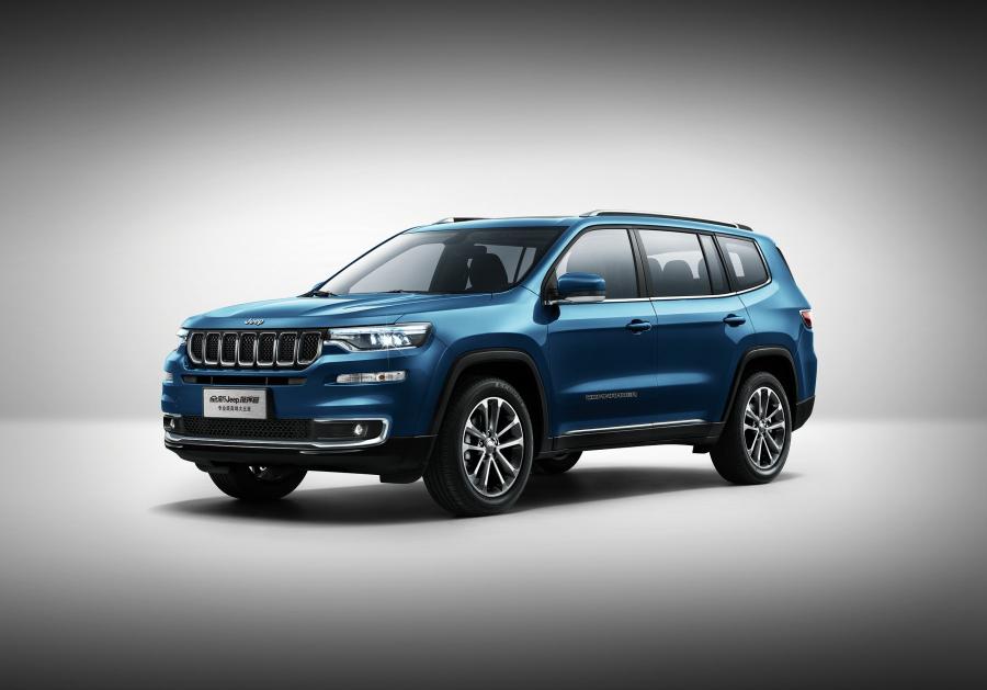  Jeep Commander Limited (K8) 2018 года  (фото 1 из 10)